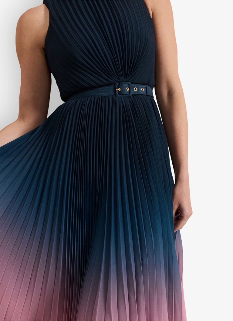 Rochie midi Phase Eight Petite Simara cu pliuri și curea.