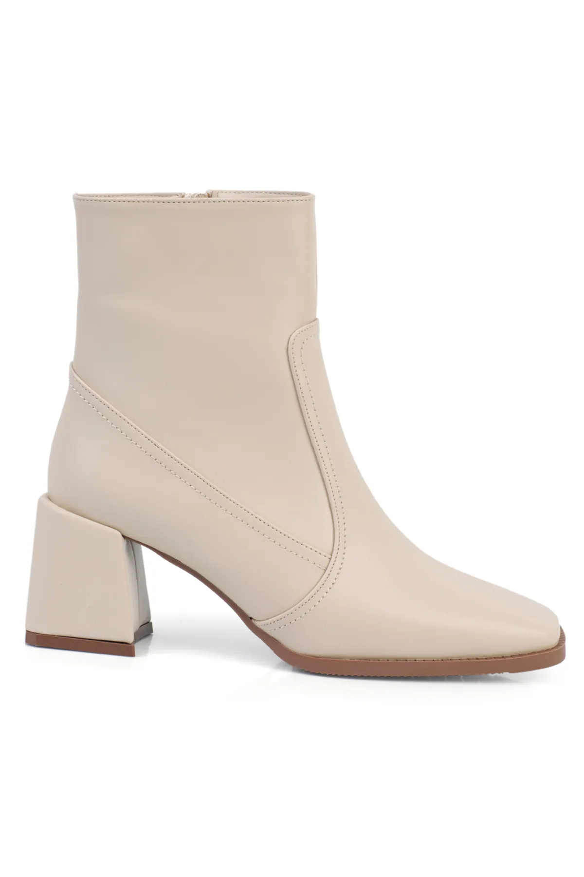 Capone Outfitters  Damenstiefel mit stumpfer Zehenpartie und seitlichem Reißverschluss