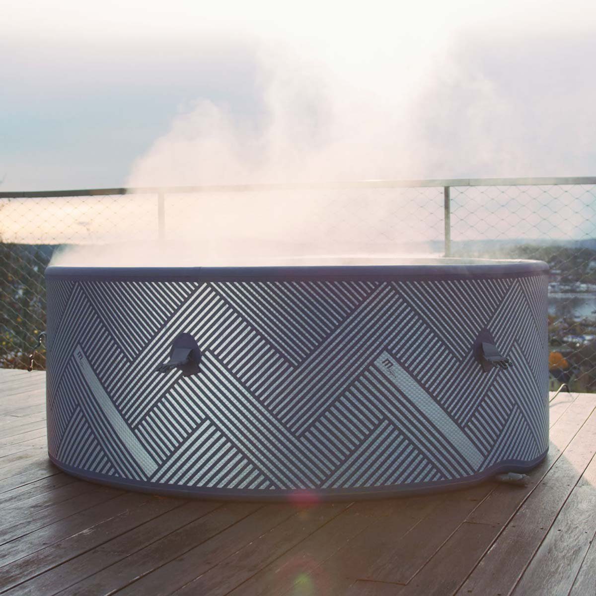 mSpa Whirlpool BRAST aufblasbar Naval für 6 Personen Ø173x65cm In- Outdoor Pool, (Isolierende Bodenmatte Timer Heizung Bubble Spa Wellness Massage, 138 Massagedüsen inkl. aufblasbare Thermoabdeckung)