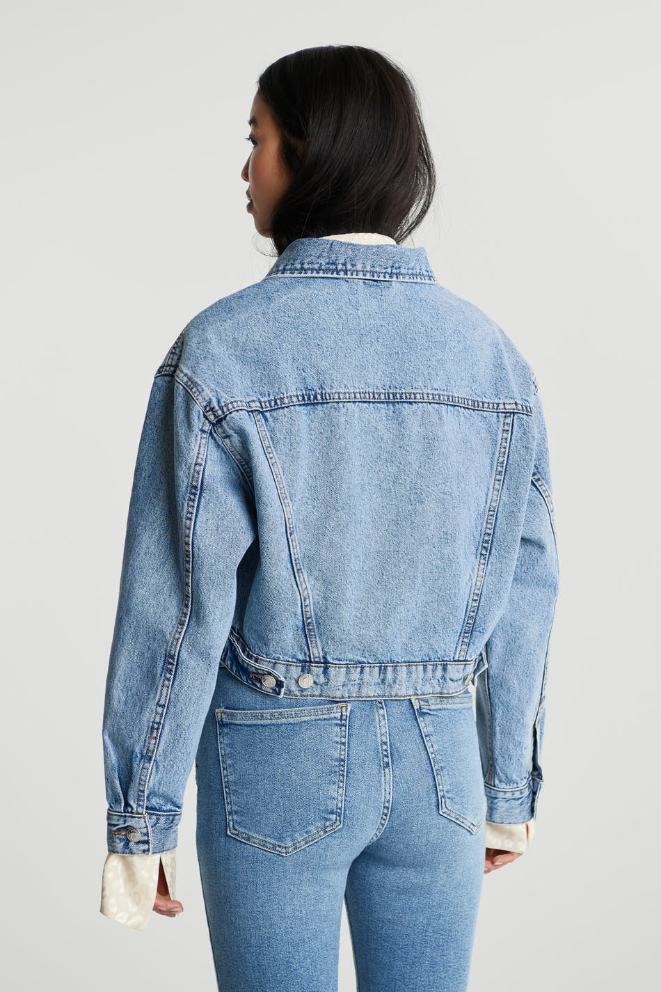 Cropped denim jacket