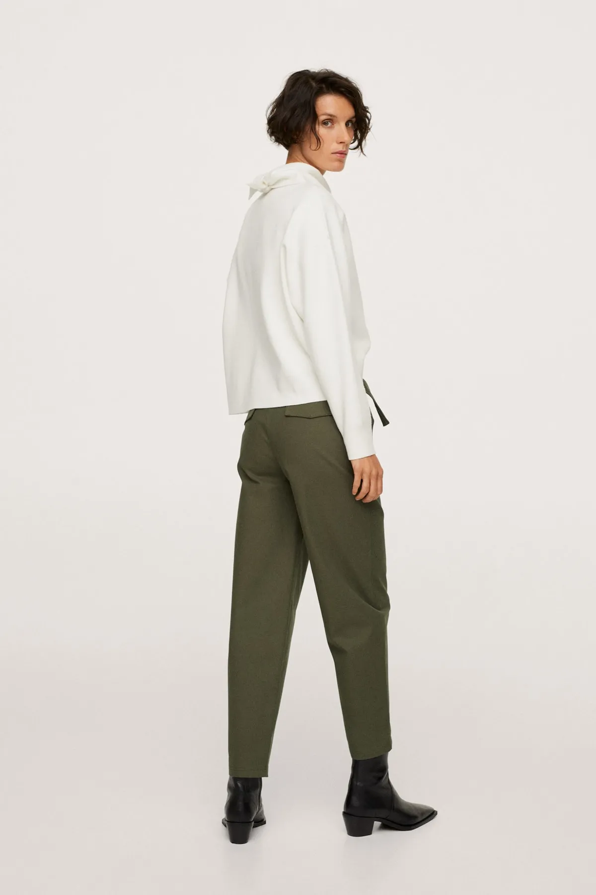 MANGO  Khakifarbene Damenhose 17026323
