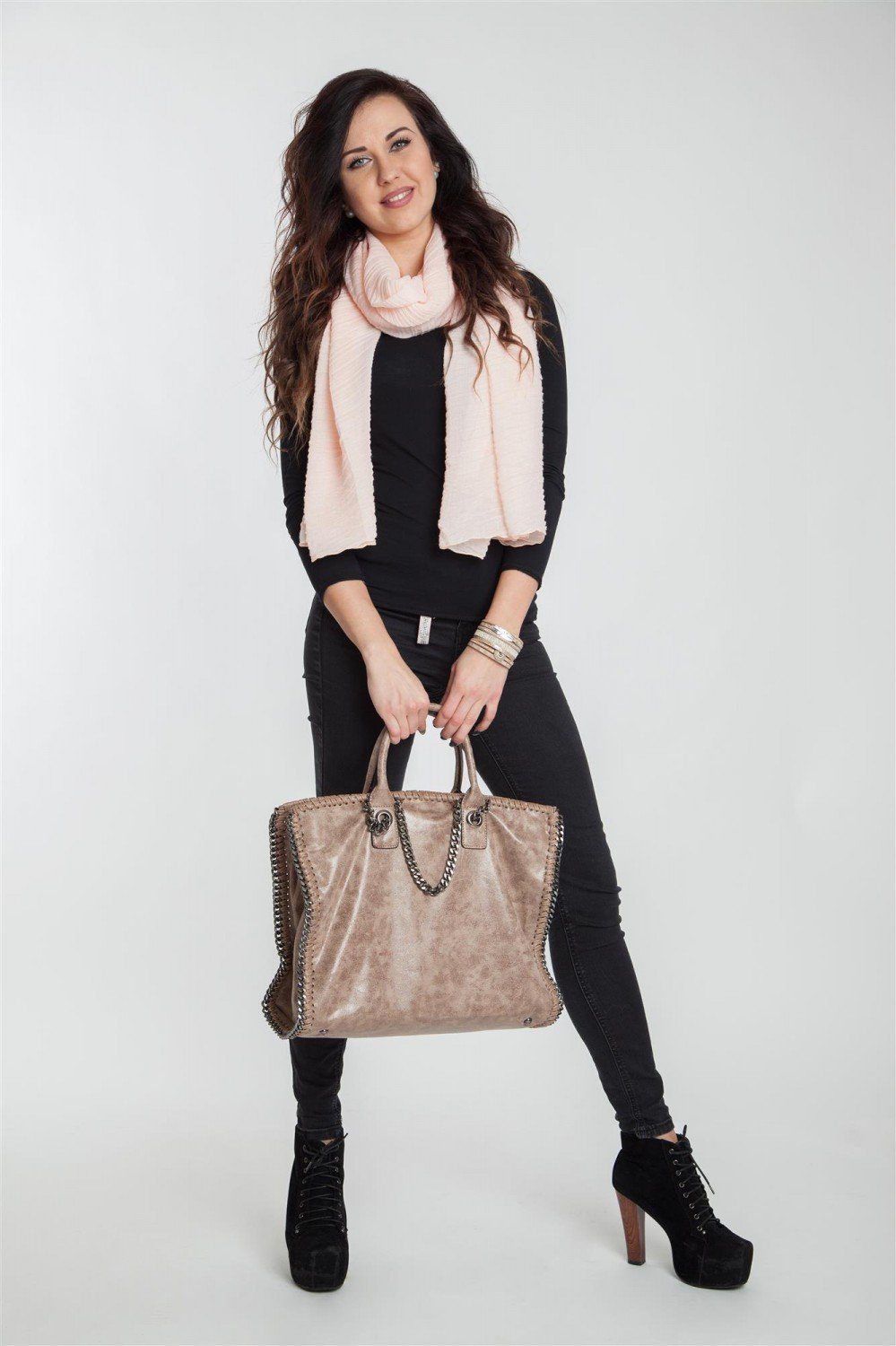 styleBREAKER Modeschal, (1-St), Gekreppter Unifarbener Schal