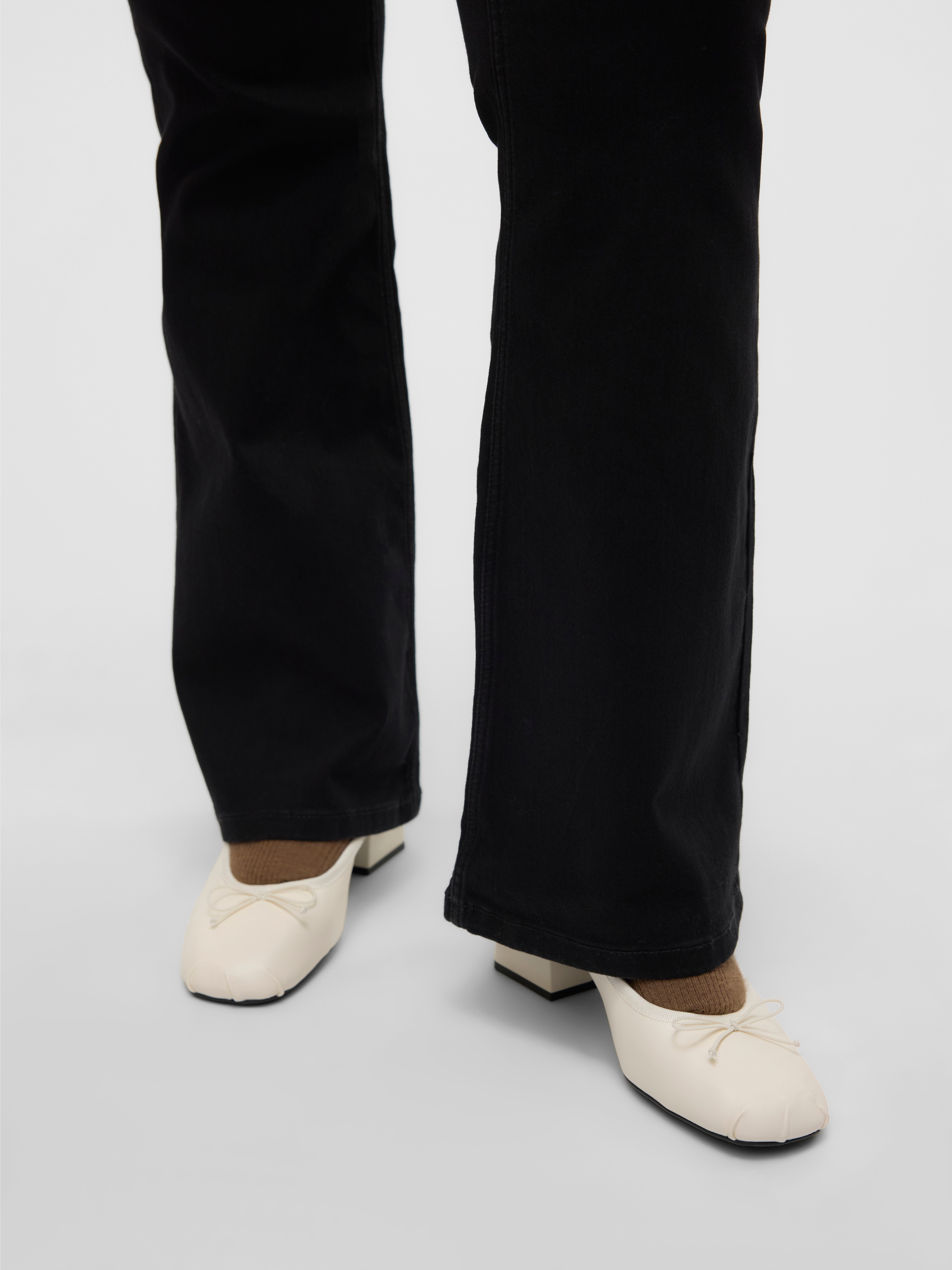 VMSIGI Niedrige Taille Ausgestellt Jeans