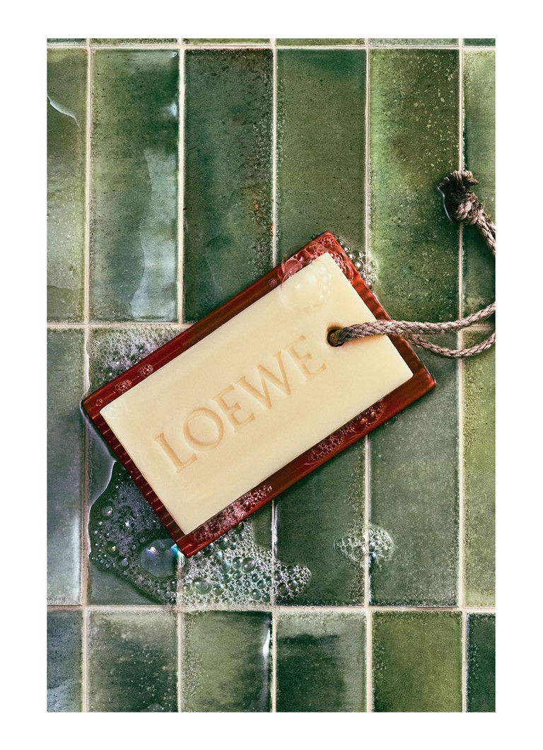 Jabón sólido de orégano LOEWE - jabón