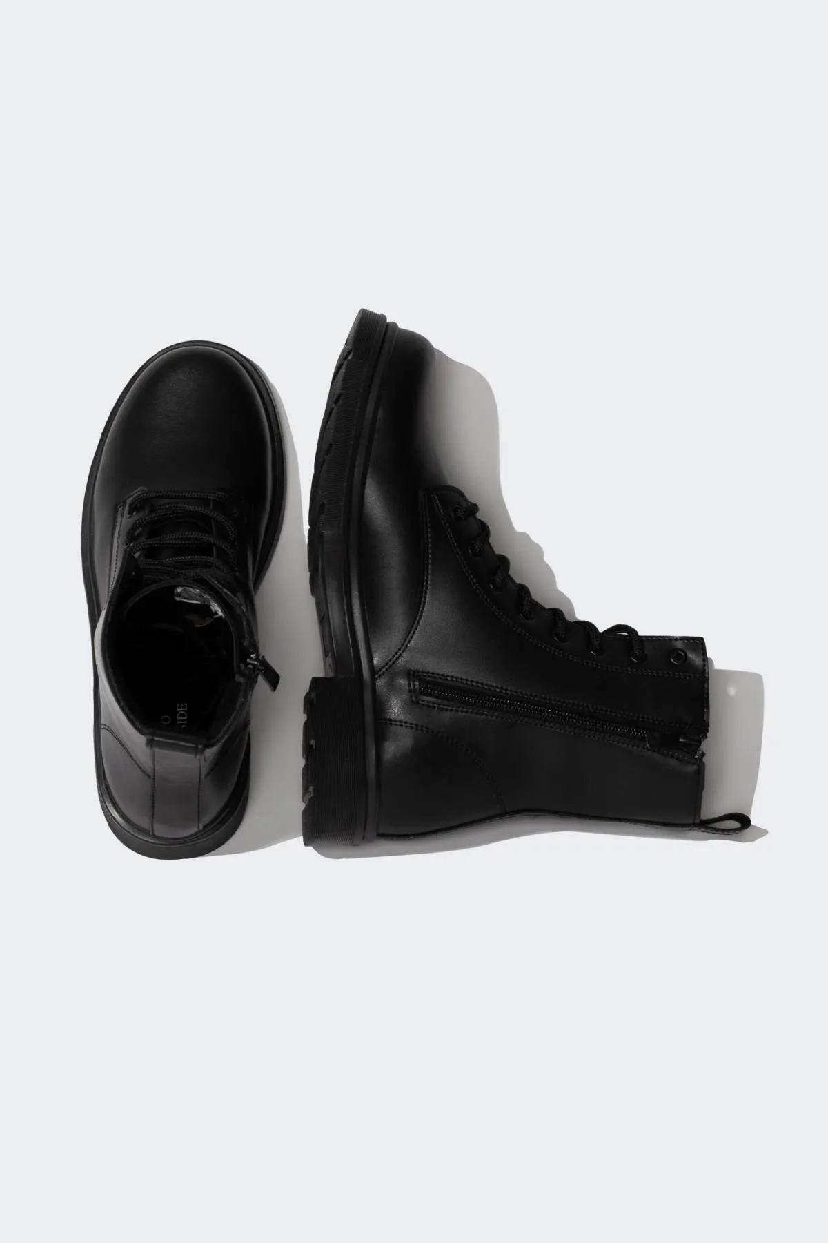 DeFacto  Damen-Winterstiefel aus Kunstleder mit Schnürung und Reißverschluss und dicker Sohle B0933ax23au