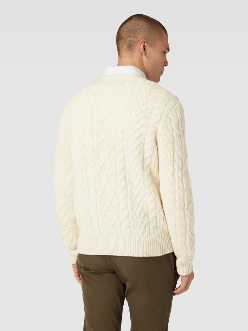 Strickpullover mit Zopfmuster in offwhite
