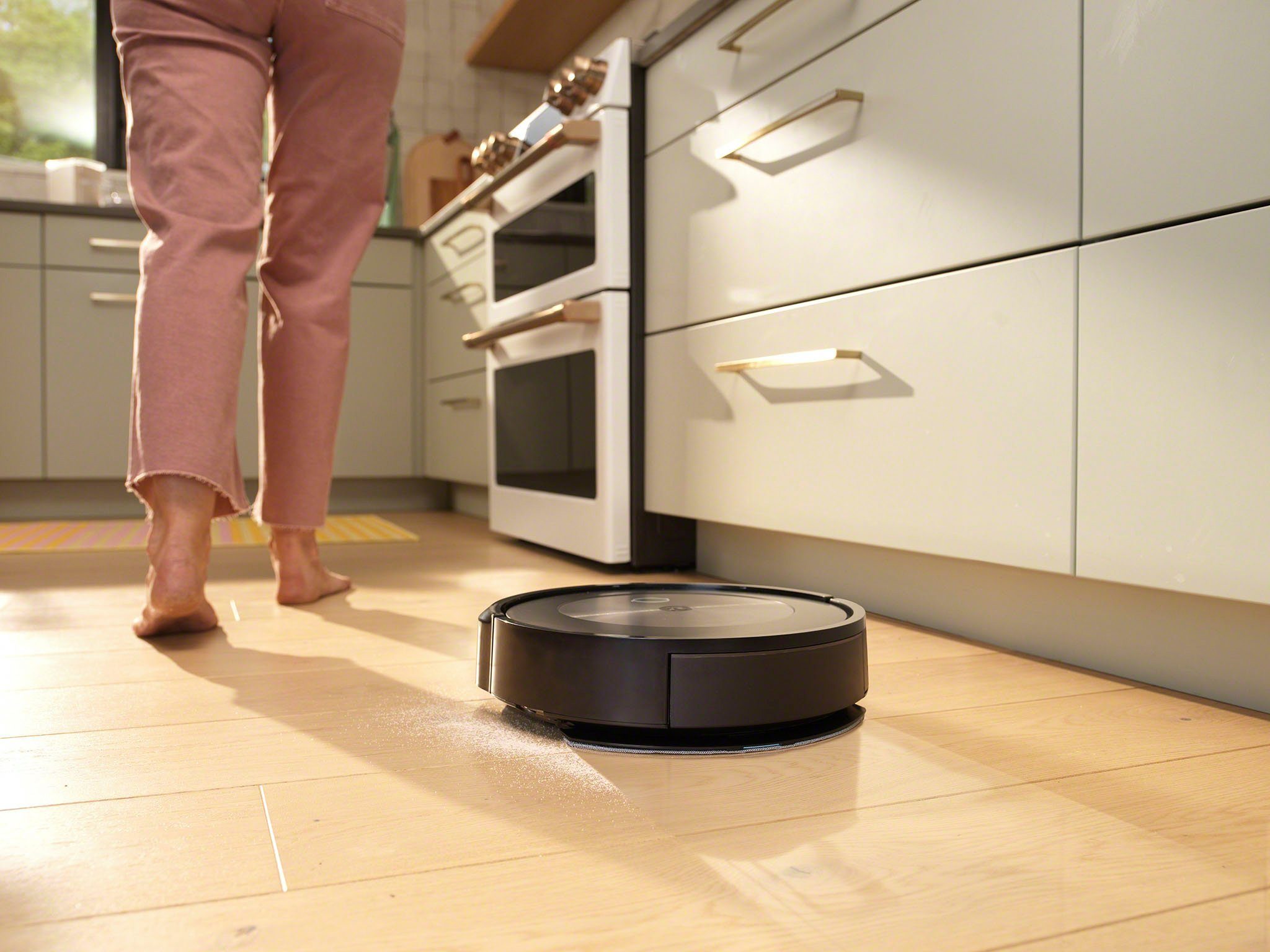 iRobot Nass-Trocken-Saugroboter Roomba Combo j5578