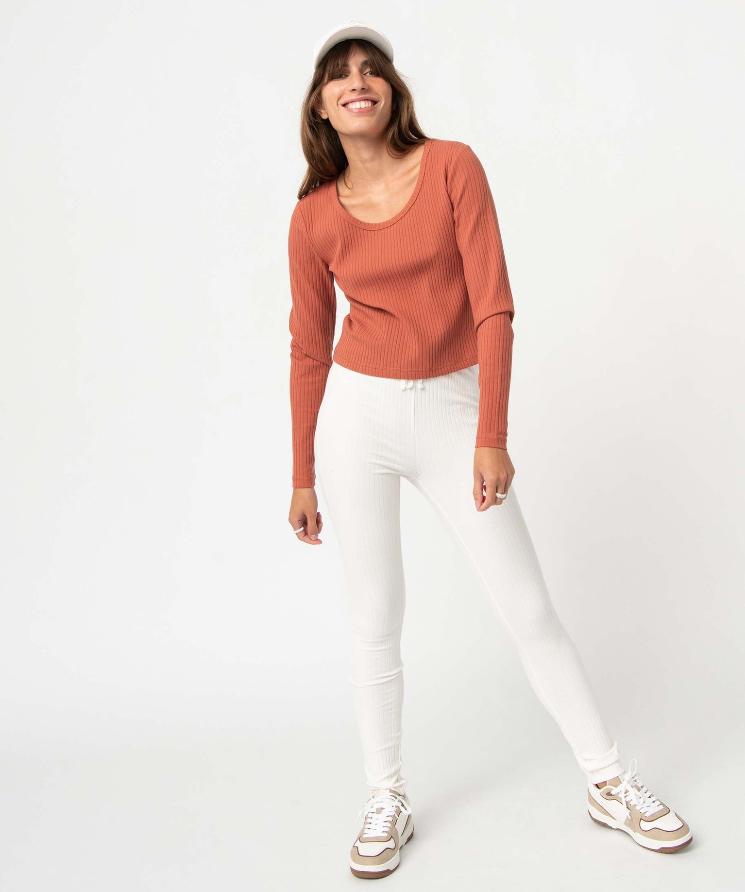 Tee-shirt femme à manches longues en maille ctelée rouge | GEMO