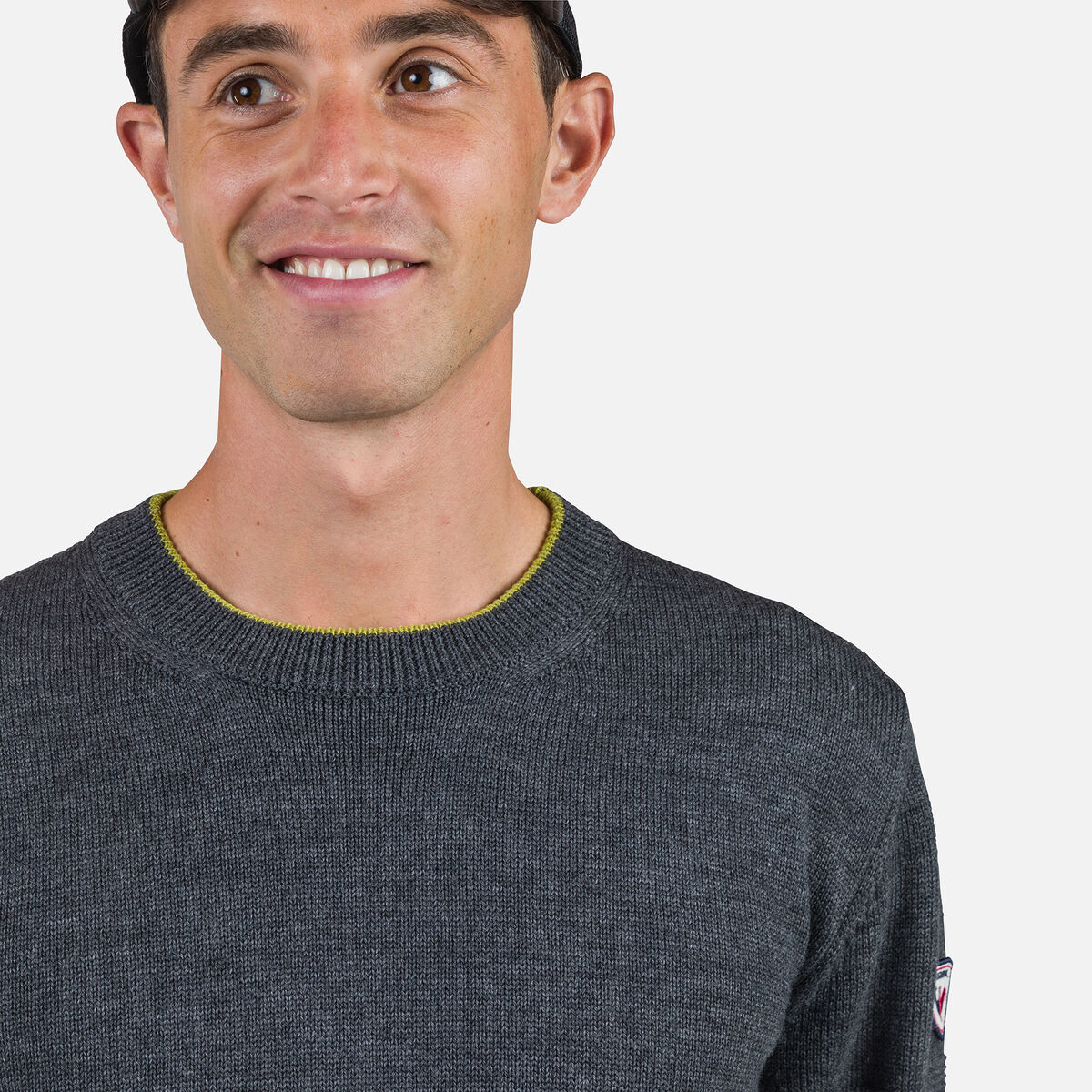 Gestreifter Herrenstrickpullover mit Rundhalsausschnitt