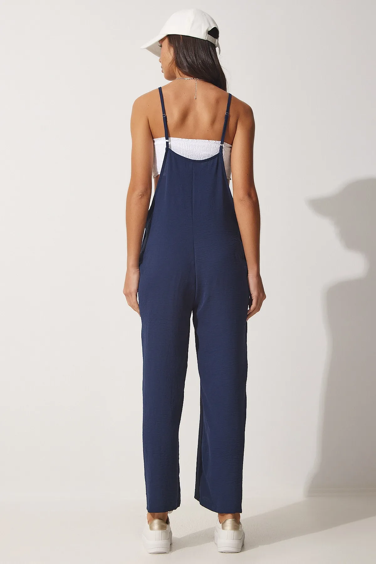 Happiness İstanbul  Marineblauer Gärtner-Jumpsuit mit Taschen für Damen DD00910