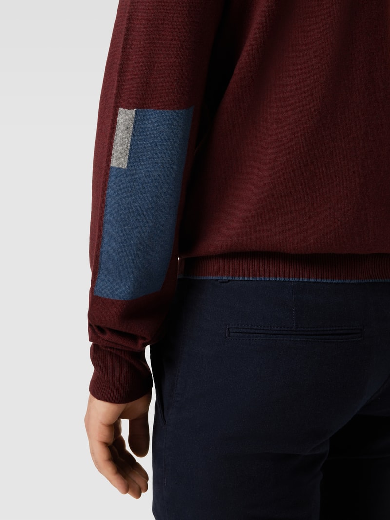 Strickpullover mit Label-Stitching in bordeaux rot