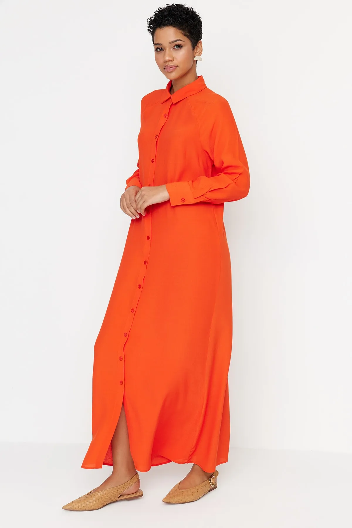 Trendyol Modest  Oranges Hemdblusenkleid aus 100 % Viskosegewebe TCTSS23EB00020