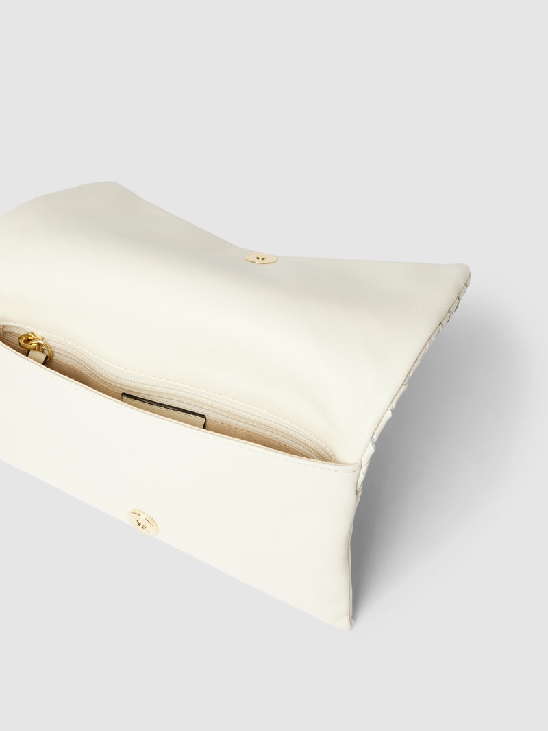 Clutch mit strukturierter Oberfläche Modell 'LEDER PIUMA' in ecru