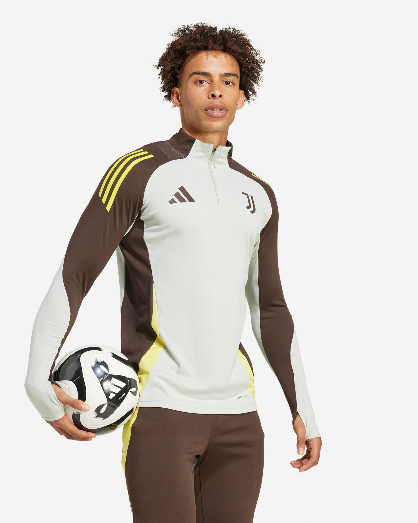 Oficiálne futbalové oblečenie Adidas Juventus EU Training M JJ1558