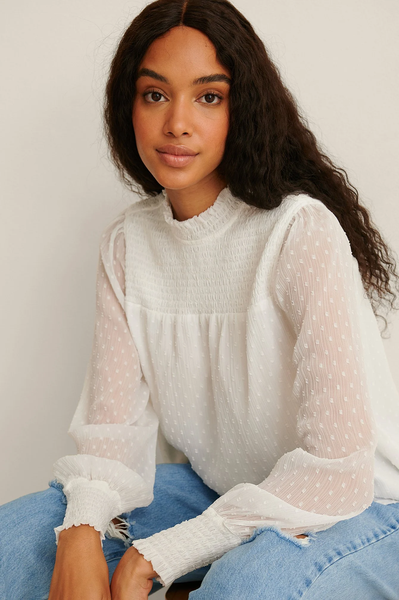 Recycelte ratière Smocked Rüschenausschnitt Bluse