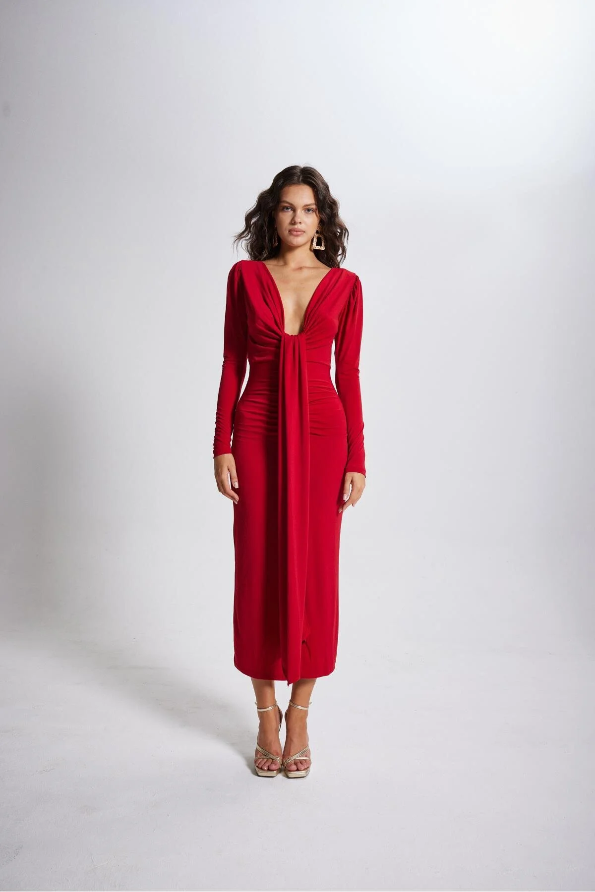 HOLLY LOLLY  Maxi-Moonlight-Kleid mit V-Ausschnitt und Wassermelonenärmeln in Rot