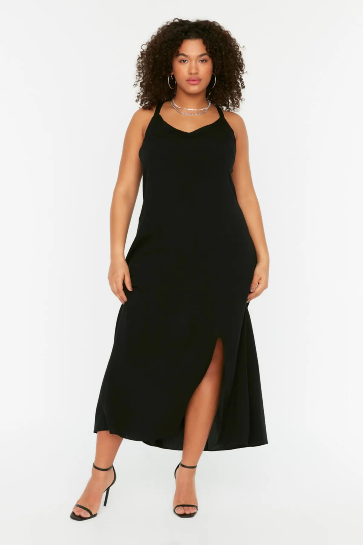 Trendyol Curve  Schwarzes gewebtes Schlitzkleid TBSSS22EL1094