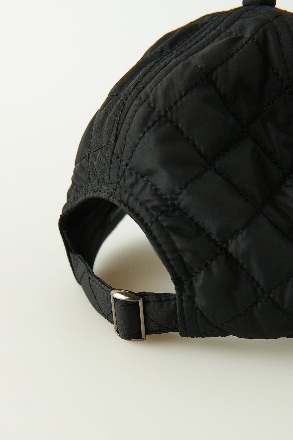 Simone cap
