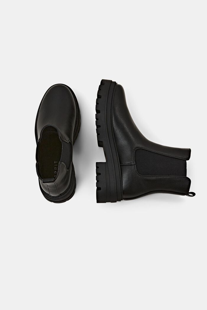 Grobe Boots in Lederoptik