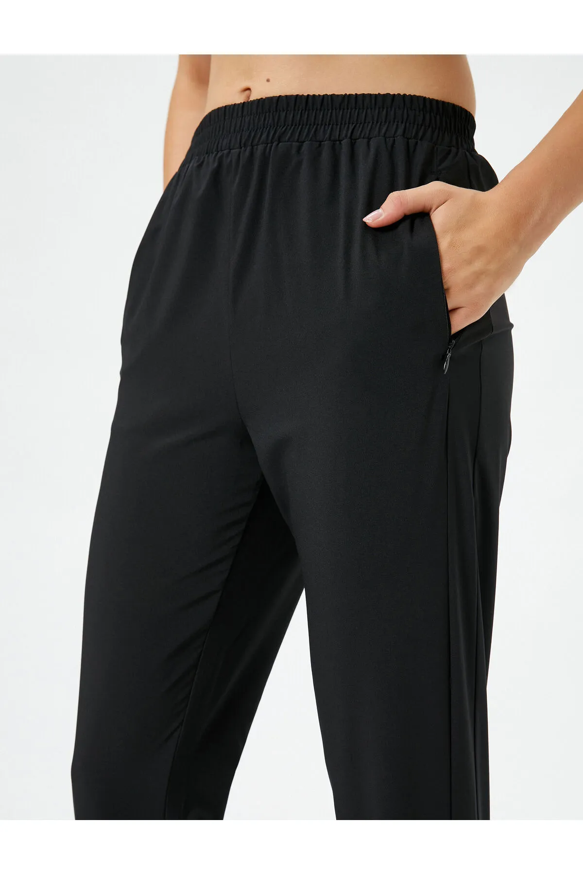 Koton  Jogger-Jogginghose mit elastischem Bund und Beinen, Reißverschlusstasche