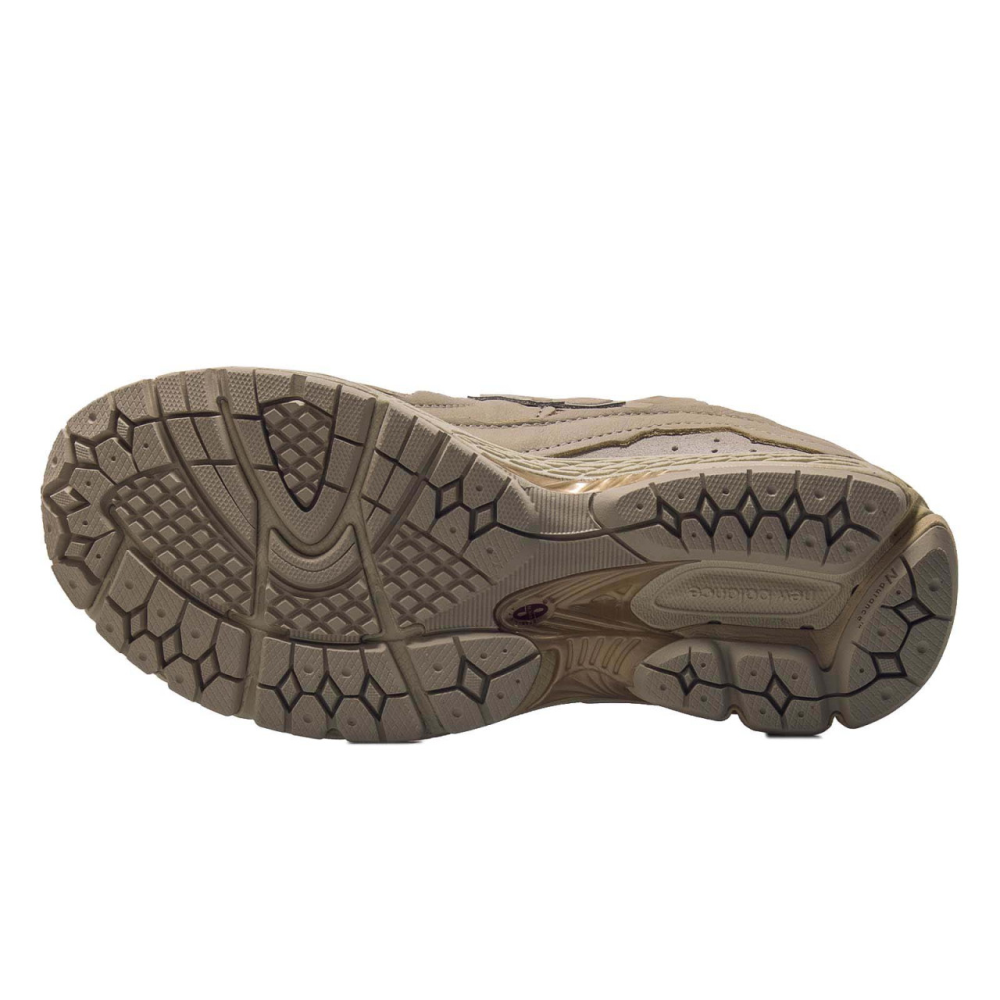 New Balance 2002R M2002RDQ / braun