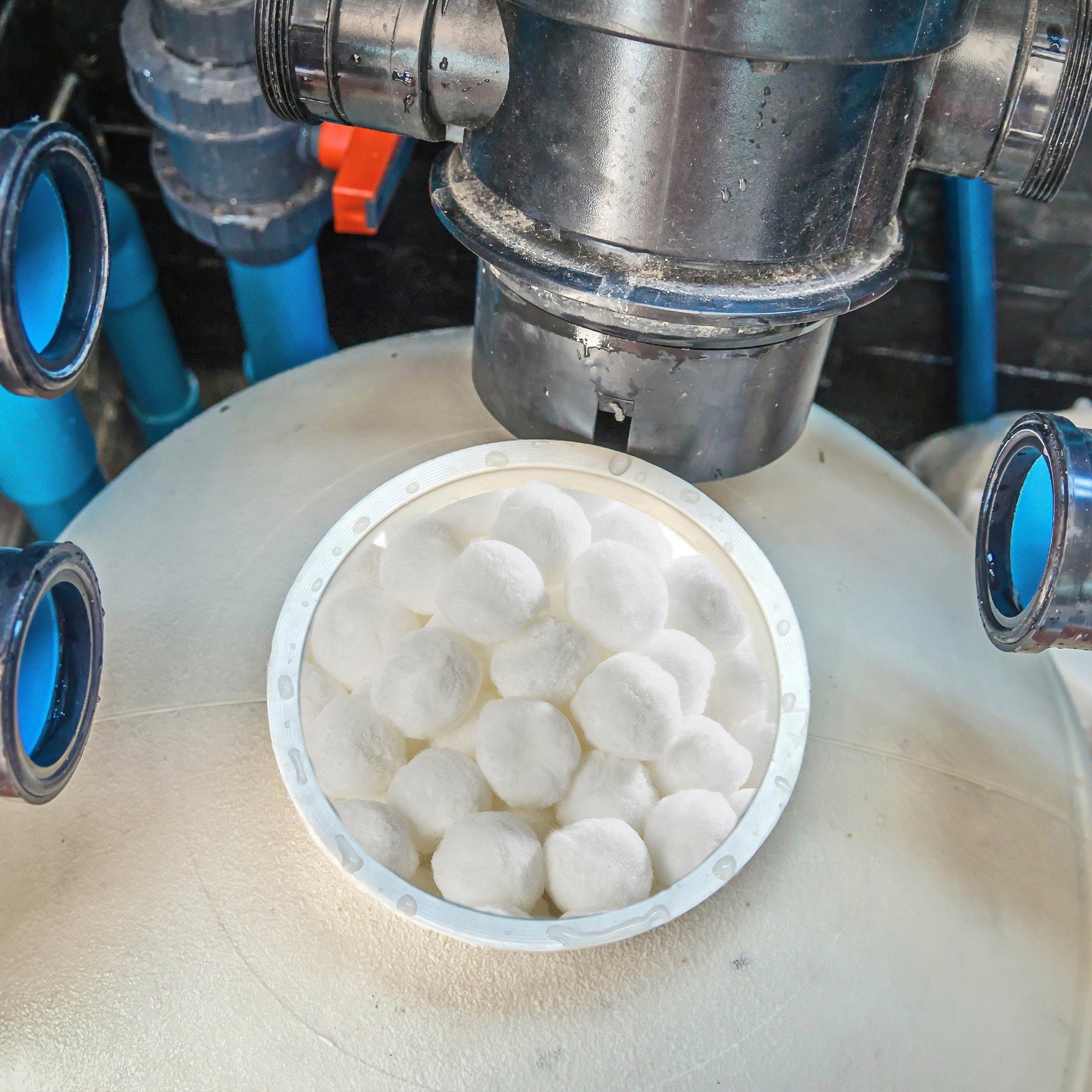 Arebos Filterbälle 700g ersetzen 25 kg Filtersand, aus 100% recyclebaren Polyethylen, für Für alle handelsüblichen Sandfilteranlagen geeignet, 700 kg, (1-St), Durchmesser eines Filterballs: ca. 5 cm, Material: 100 % Polyethylen