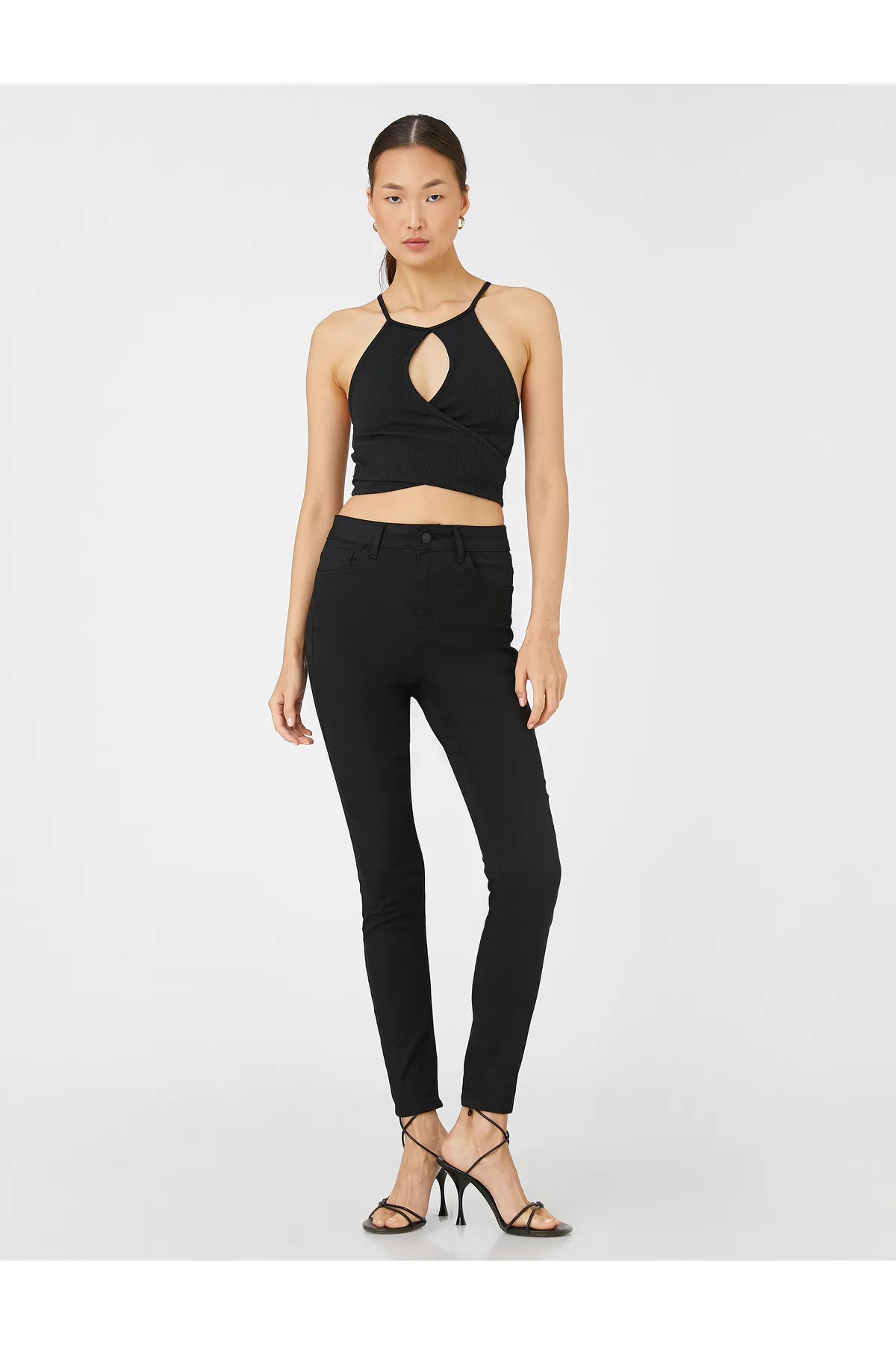 Koton  Röhrenjeans mit schmaler Passform und hoher Taille – Carmen Jean