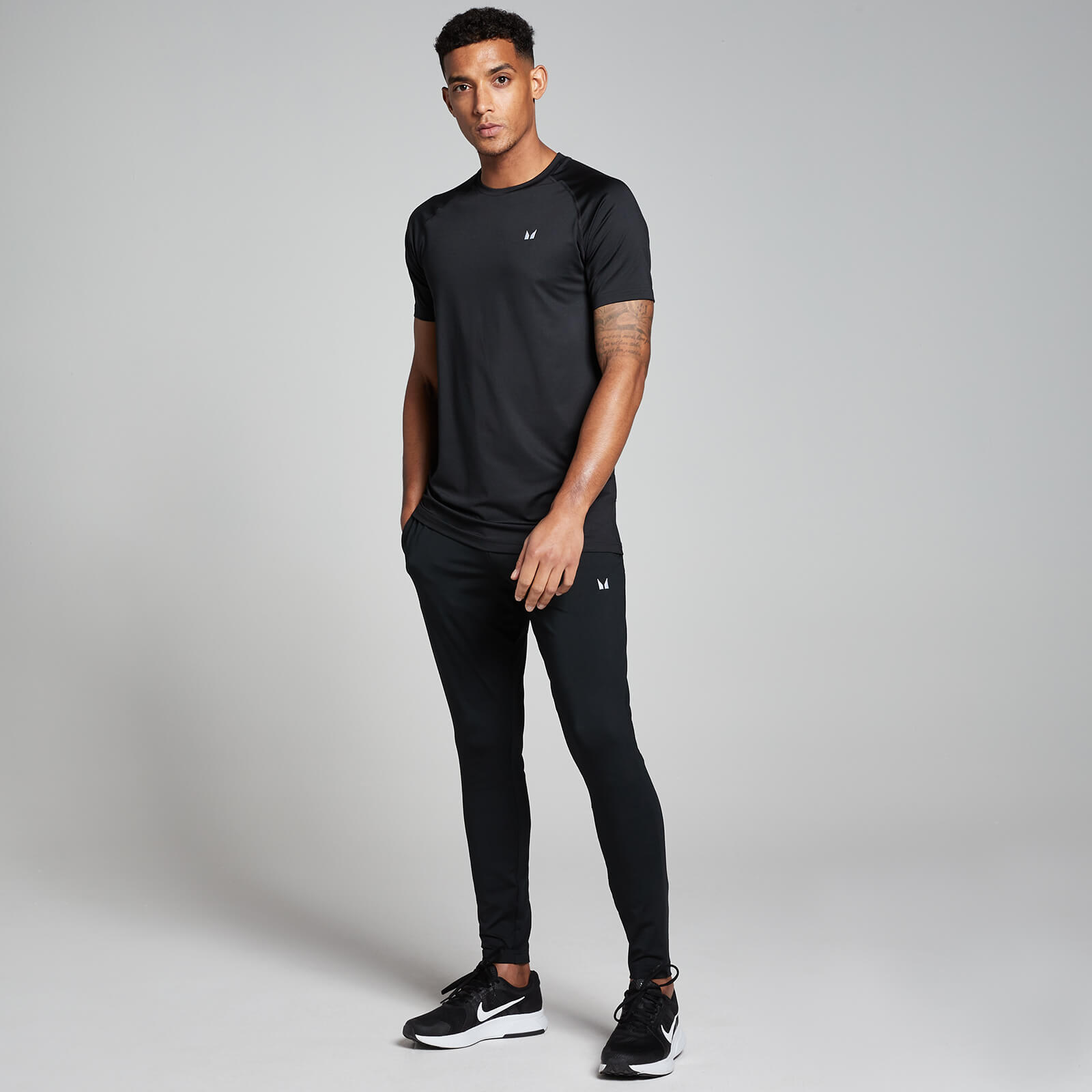 T-shirt d’entraînement à manches courtes MP pour hommes – Noir
