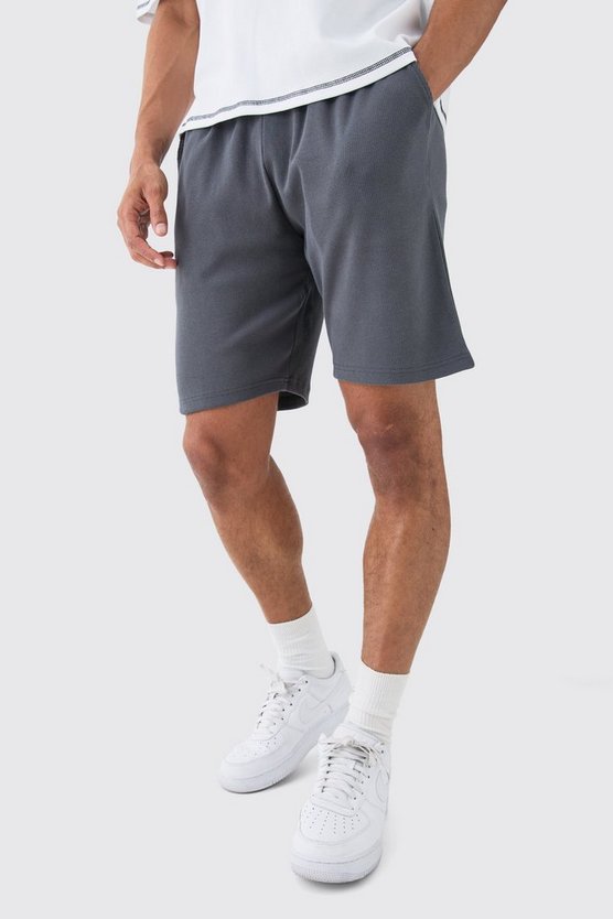 Lockere mittellange gerippte Shorts