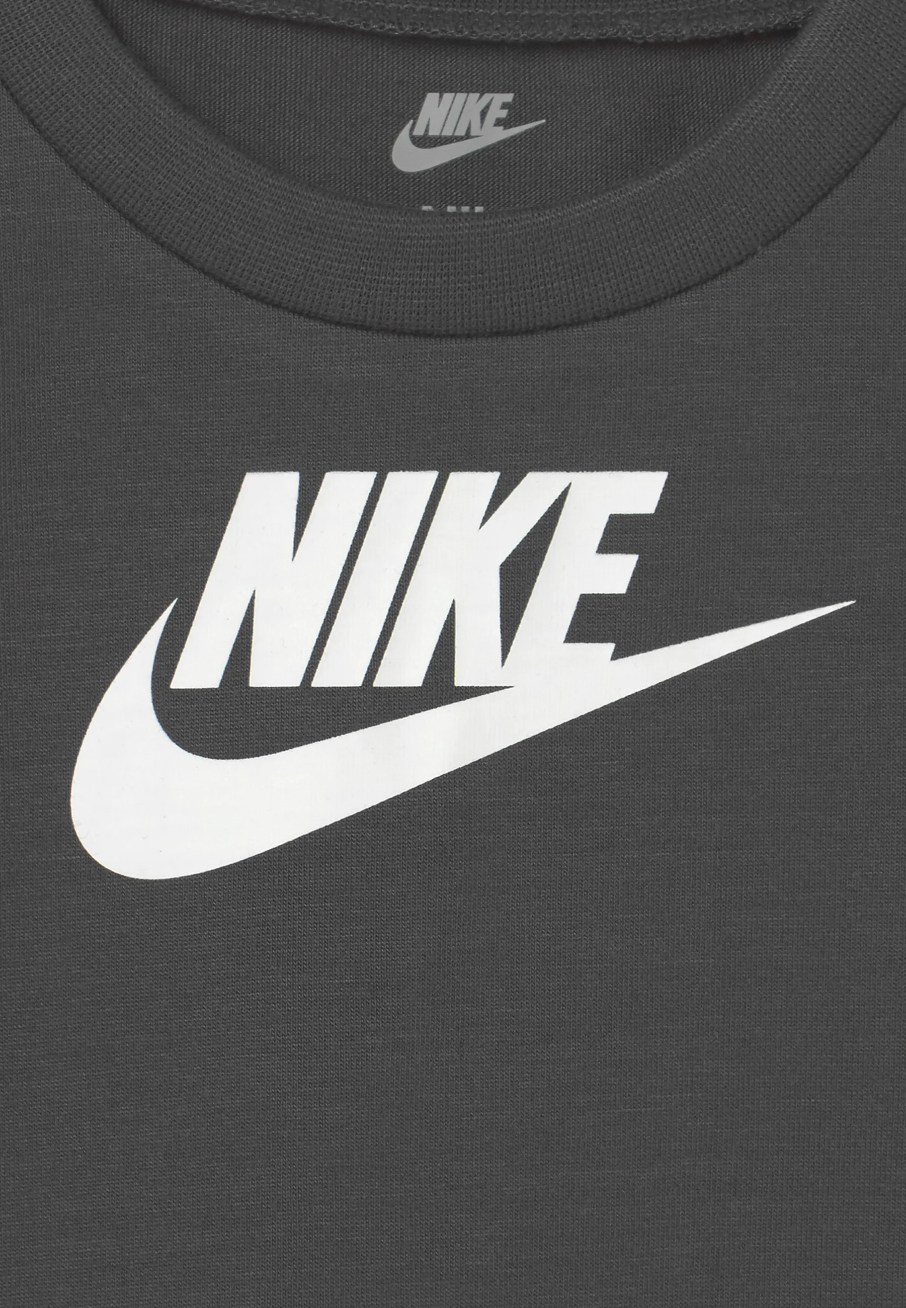 Nike Sportswear MANGA CORTA UNISEX - Camiseta con estampado