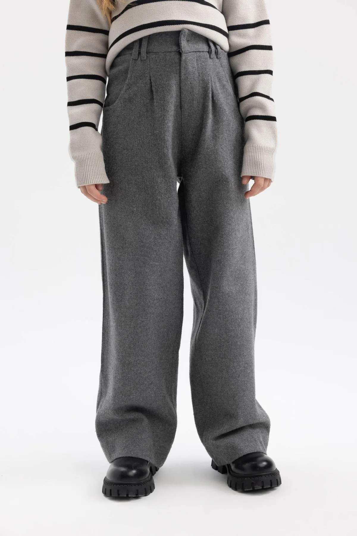 DeFacto  Ovale Mädchenhose mit weitem Bein