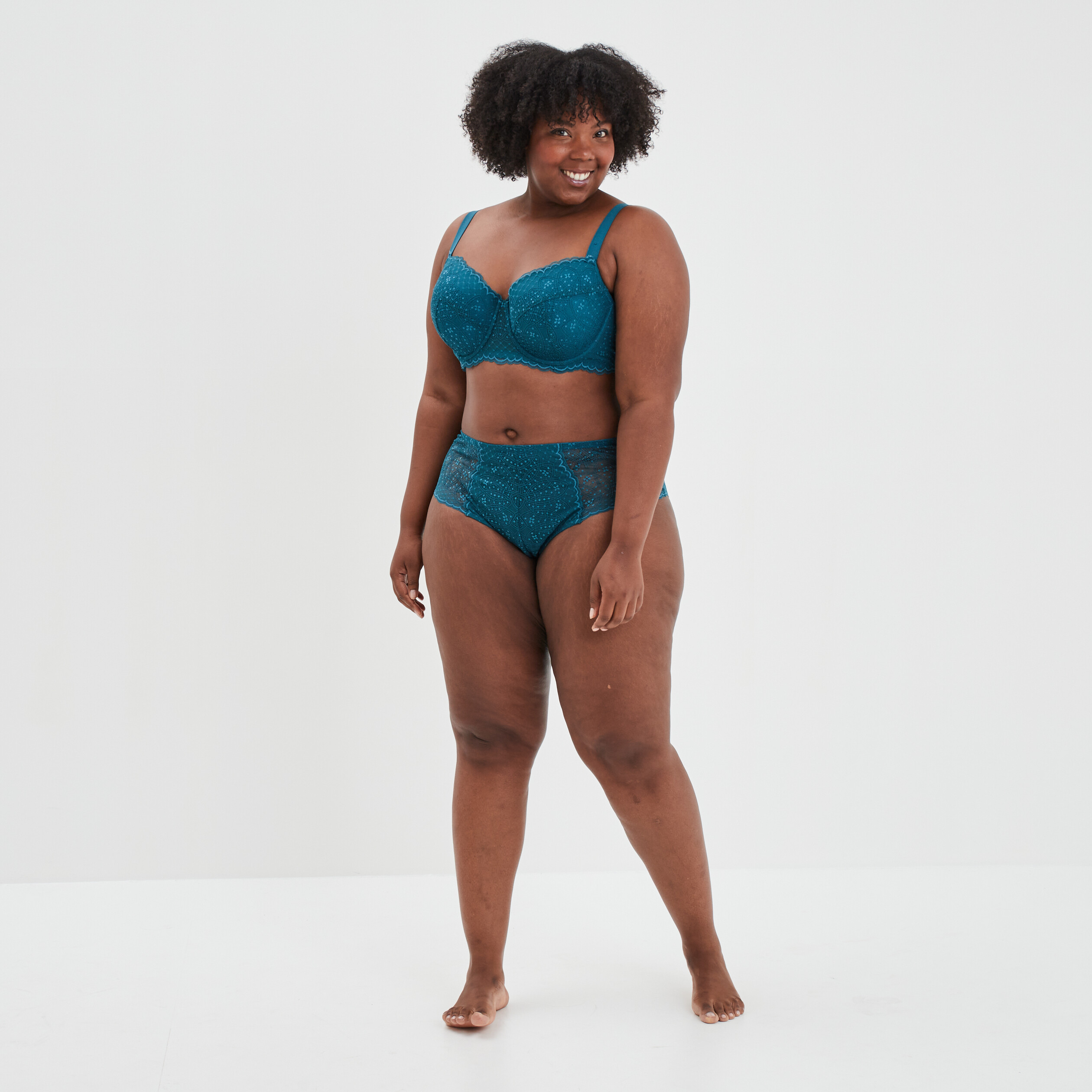 Soutien-gorge emboîtant à dentelle Izzie bleu canard femme grande taille | La Halle