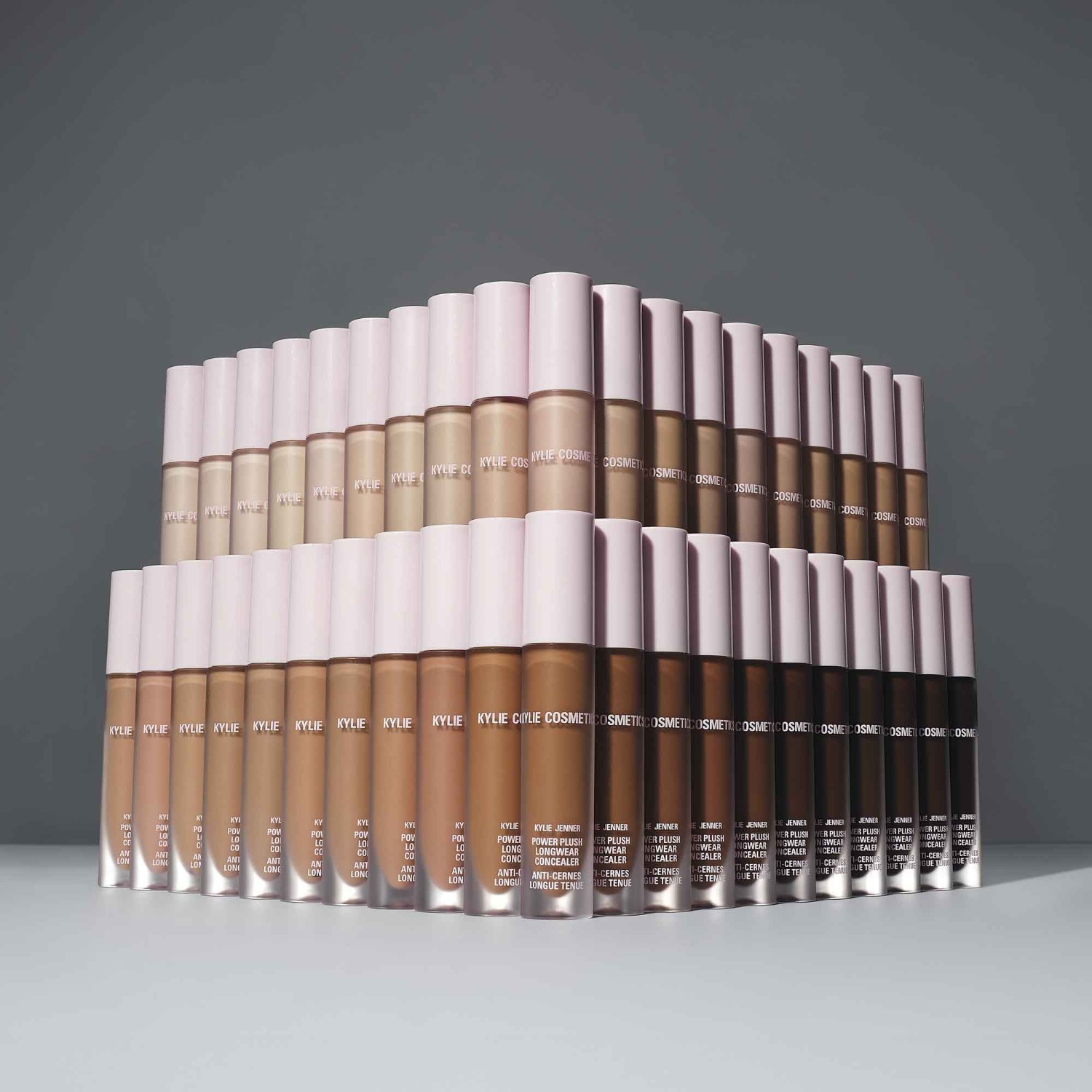 Korektor Power Plush Longwear marki KYLIE COSMETICS