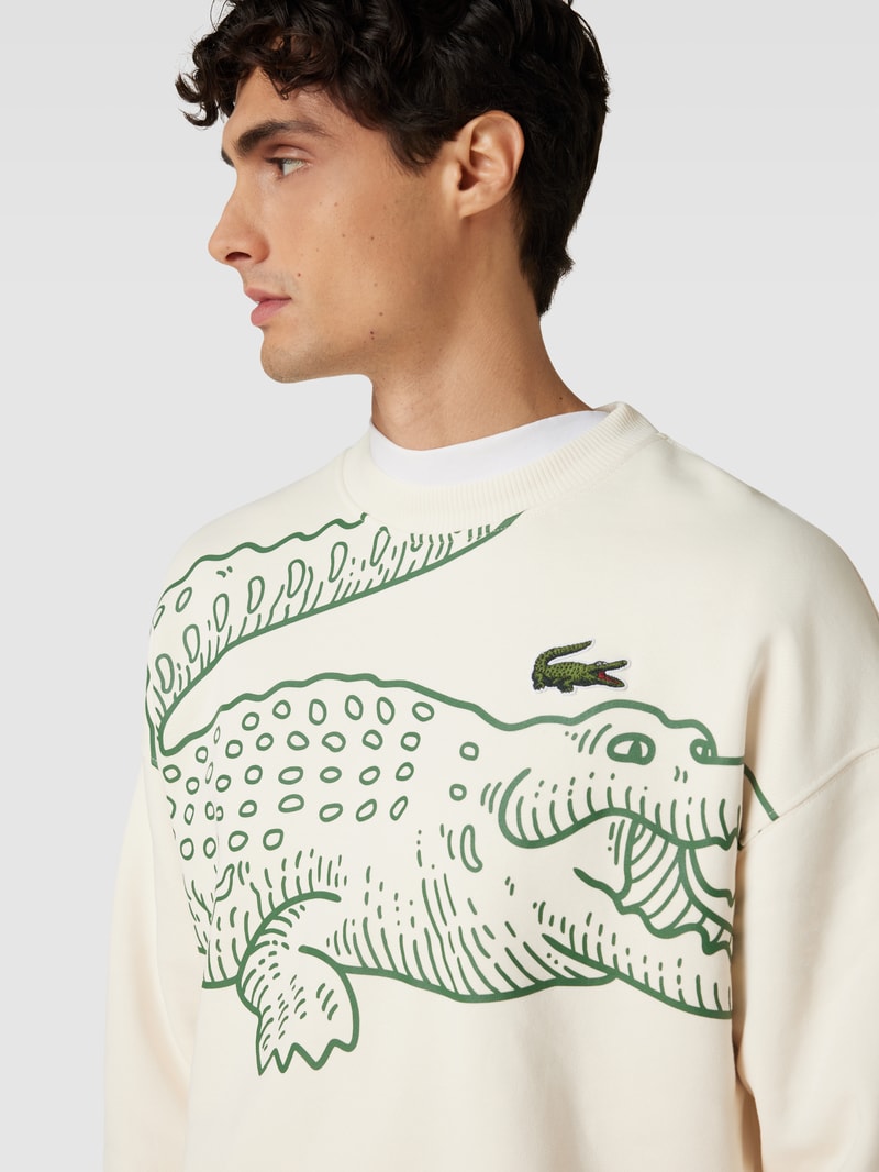 Oversized Sweatshirt mit Label-Patch in offwhite