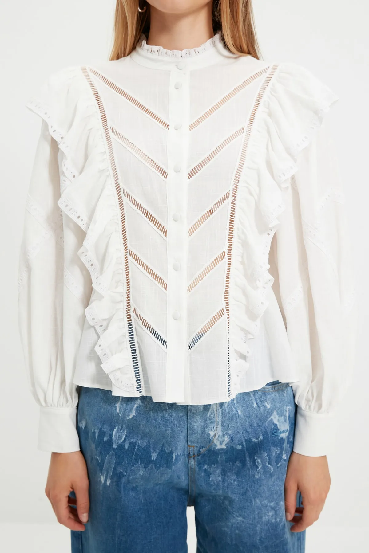 Trendyol Collection  Hemd mit Ecru-Accessoires TPRAW22GO1089