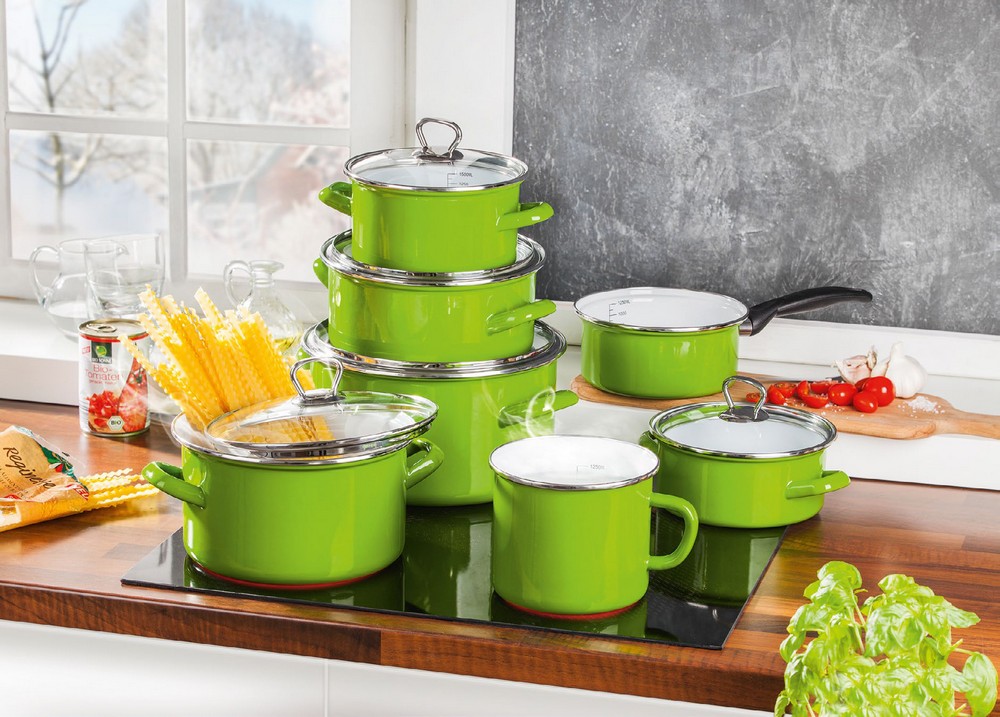 Casa Royale Emaille Milchtopf Green Star, Ø 14 cm