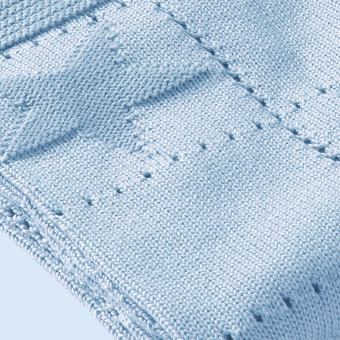 Strickdecke mit Sternen-Allover