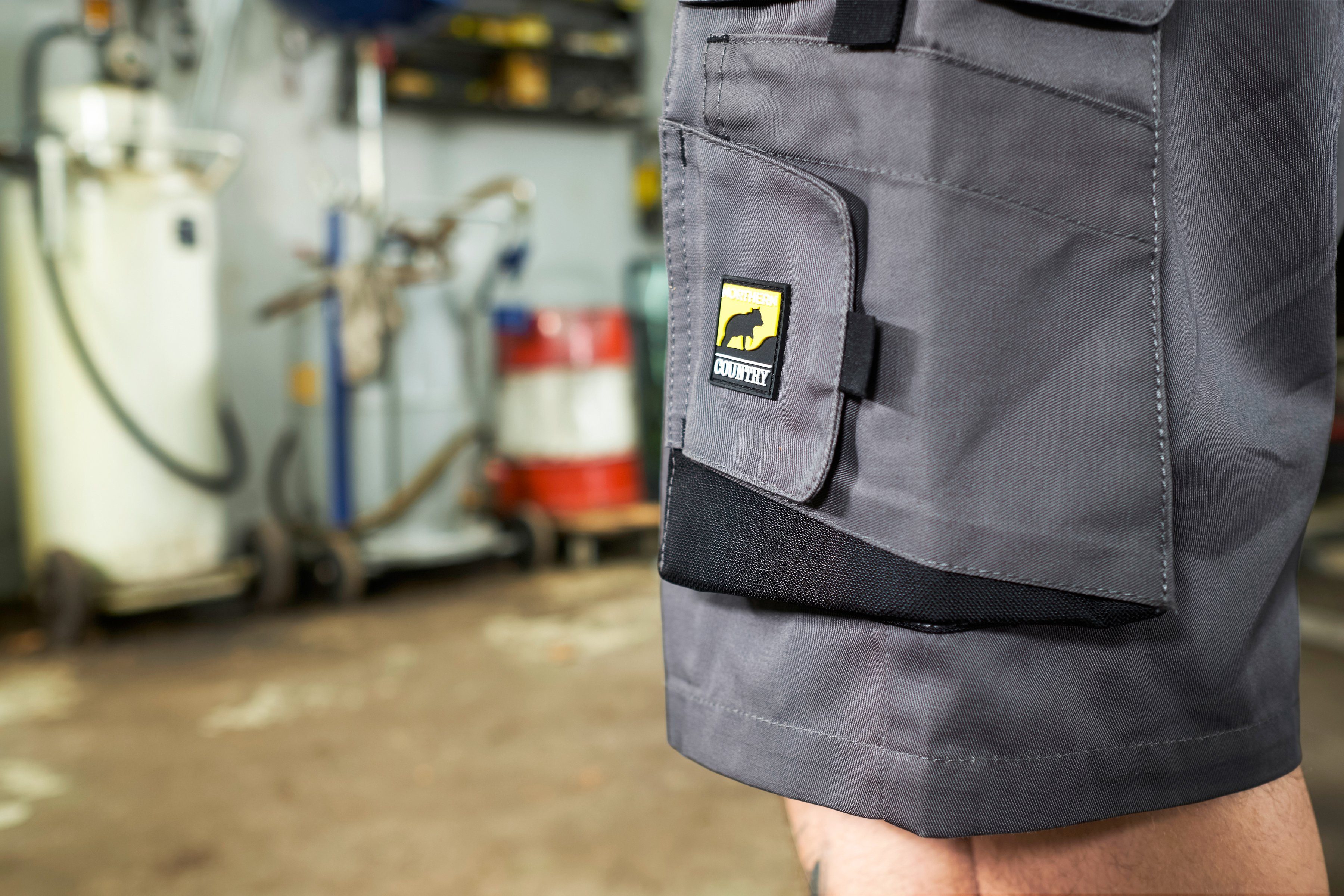 Northern Country Arbeitsshorts worker light (langlebig durch 3-fach Innenbeinnaht) mit Cordura®-Verstärkungen, 8 praktische Taschen, elastischer Bund