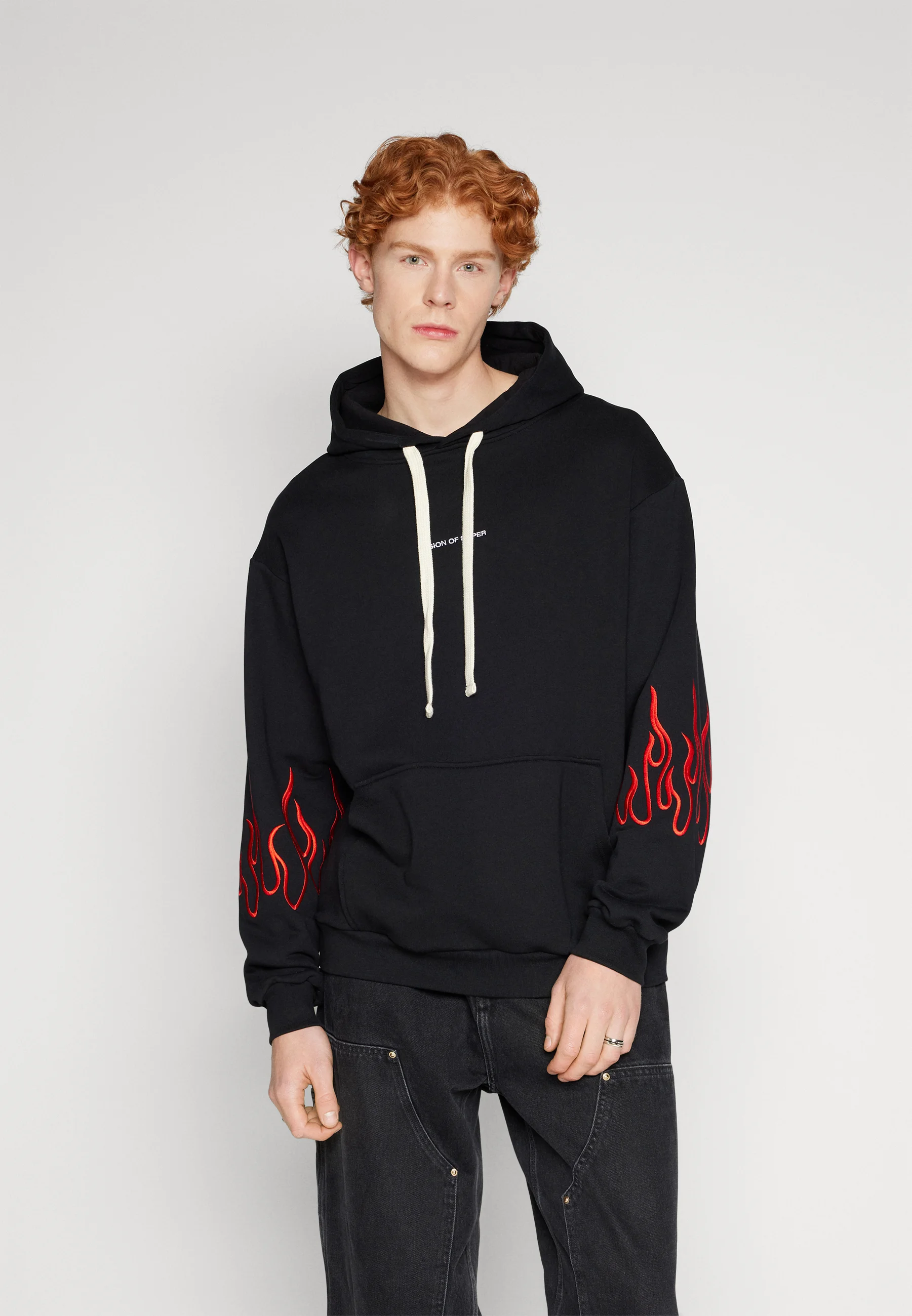 Visión de Super SUDADERA CON LLAMAS - Sudadera