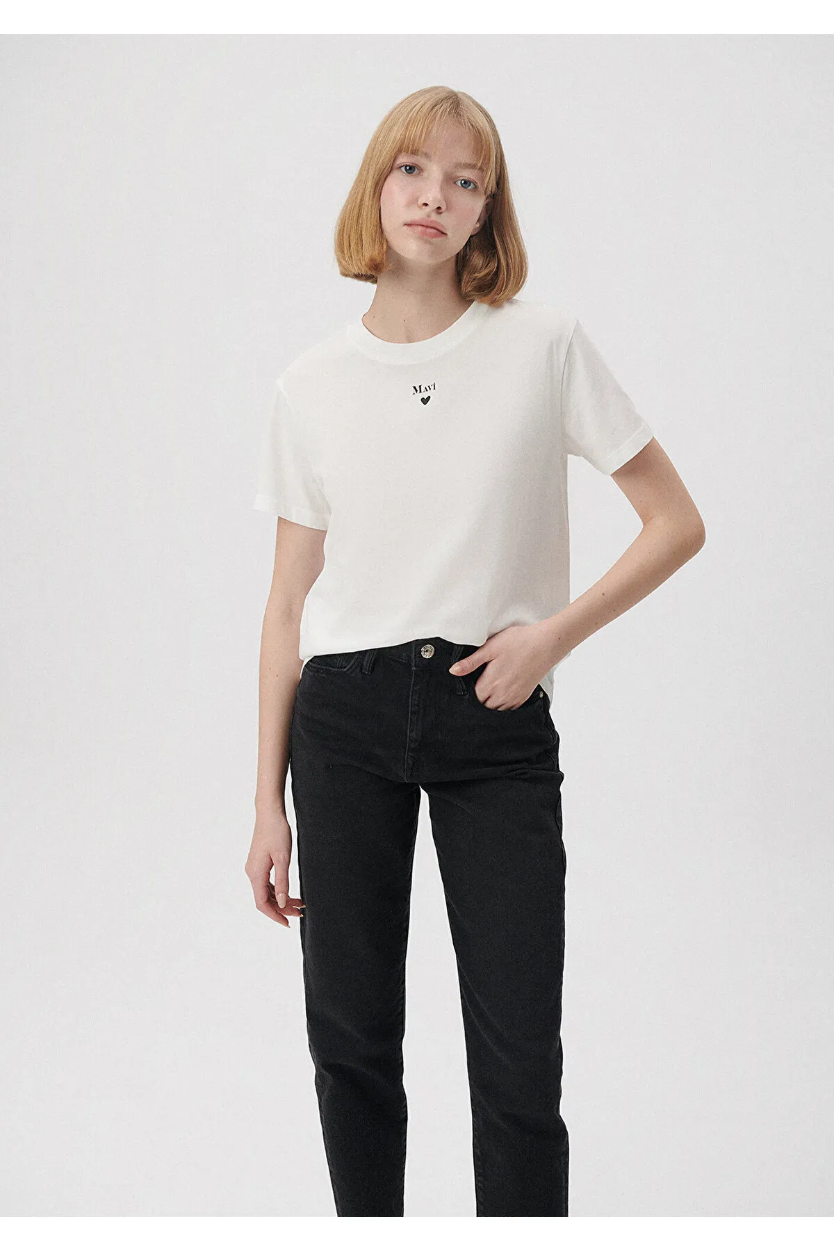 Mavi  Weißes T-Shirt mit Logo-Print, reguläre Passform / normaler Schnitt 1601185-33389