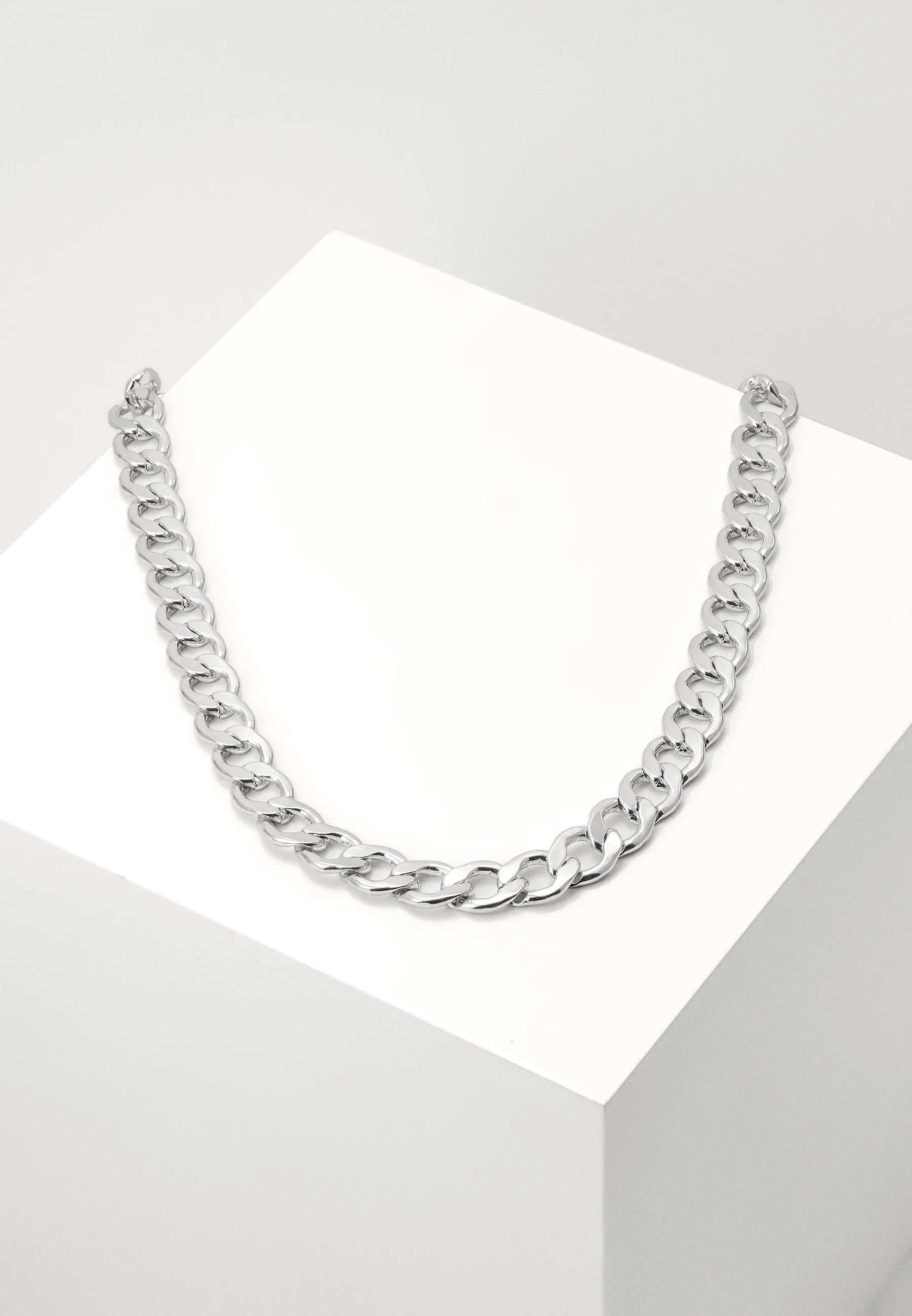 COLLAR DE CADENA GRANDE Urban Classics - Collar