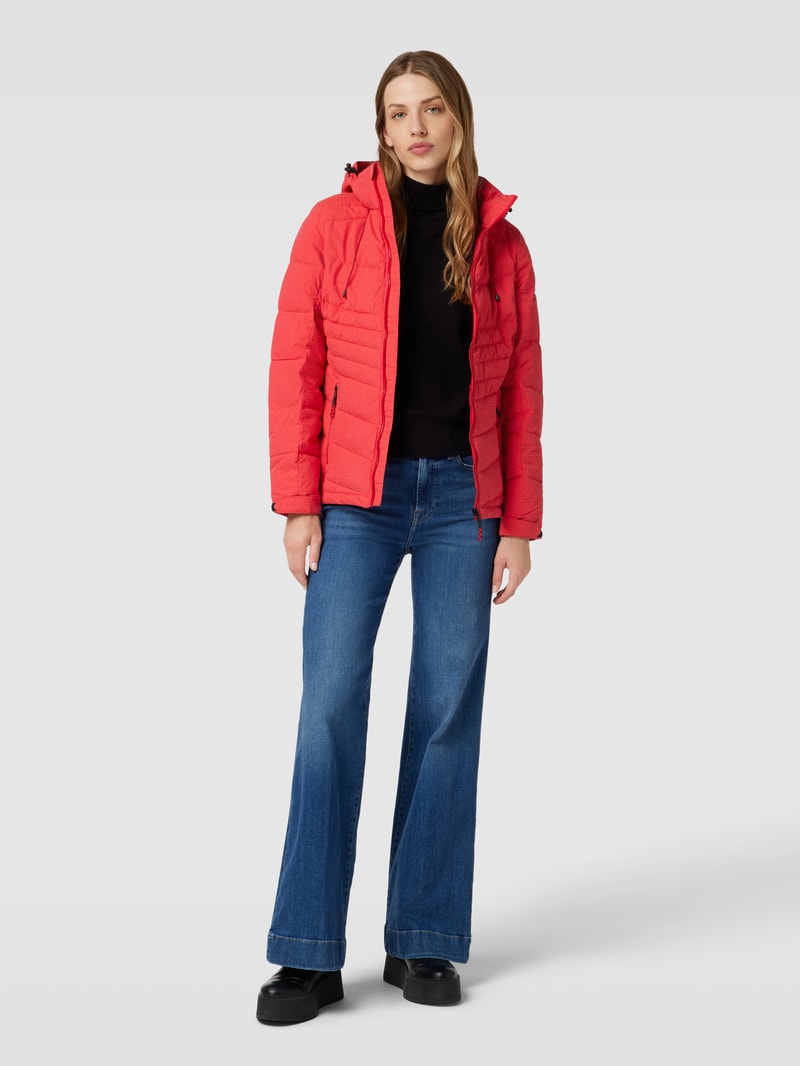 Steppjacke mit Kapuze in koralle
