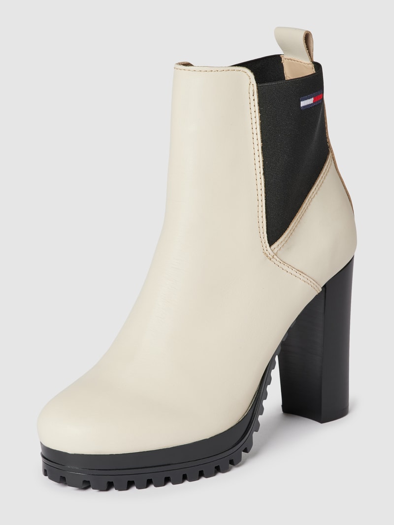 Stiefeletten mit elastischem Einsatz Modell 'ESSENTIALS' in weiß