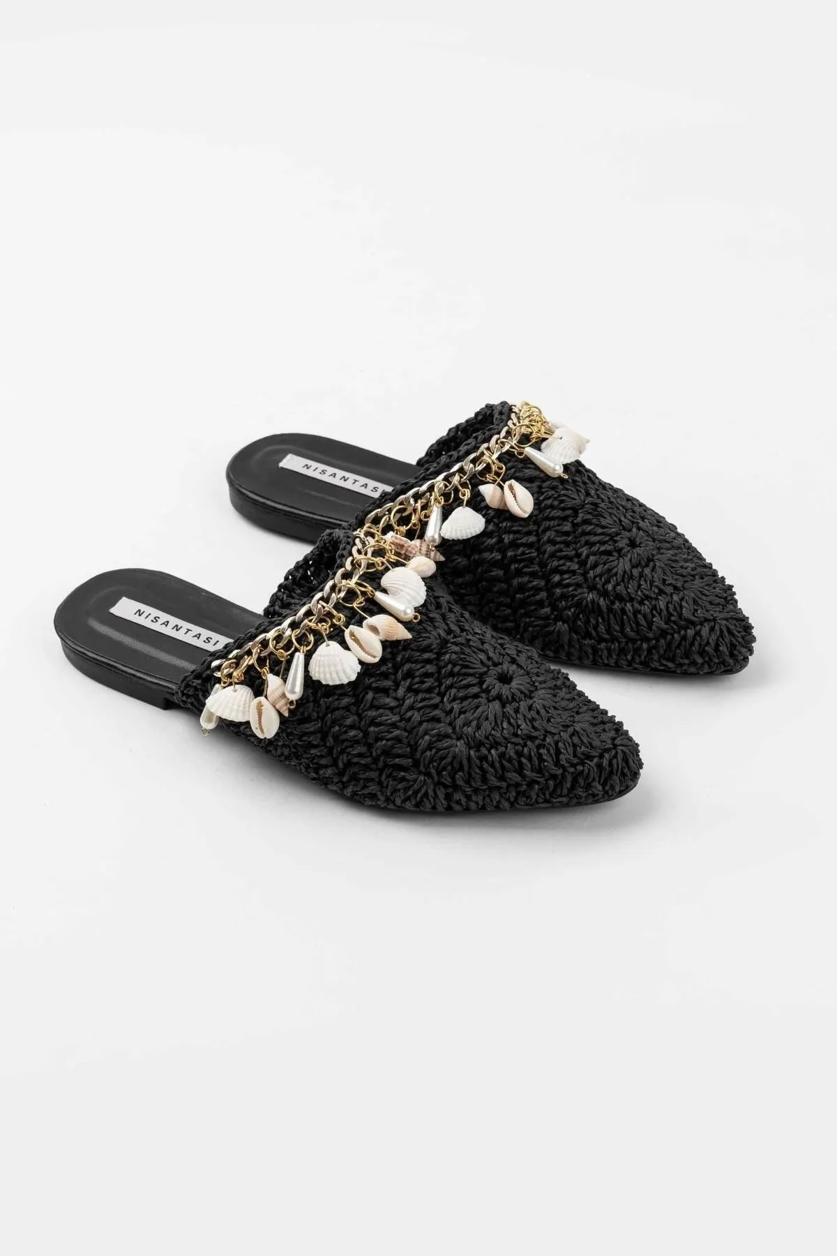 NİŞANTAŞI SHOES  Lisa Schwarze gestrickte Damenhausschuhe mit Muscheldetails