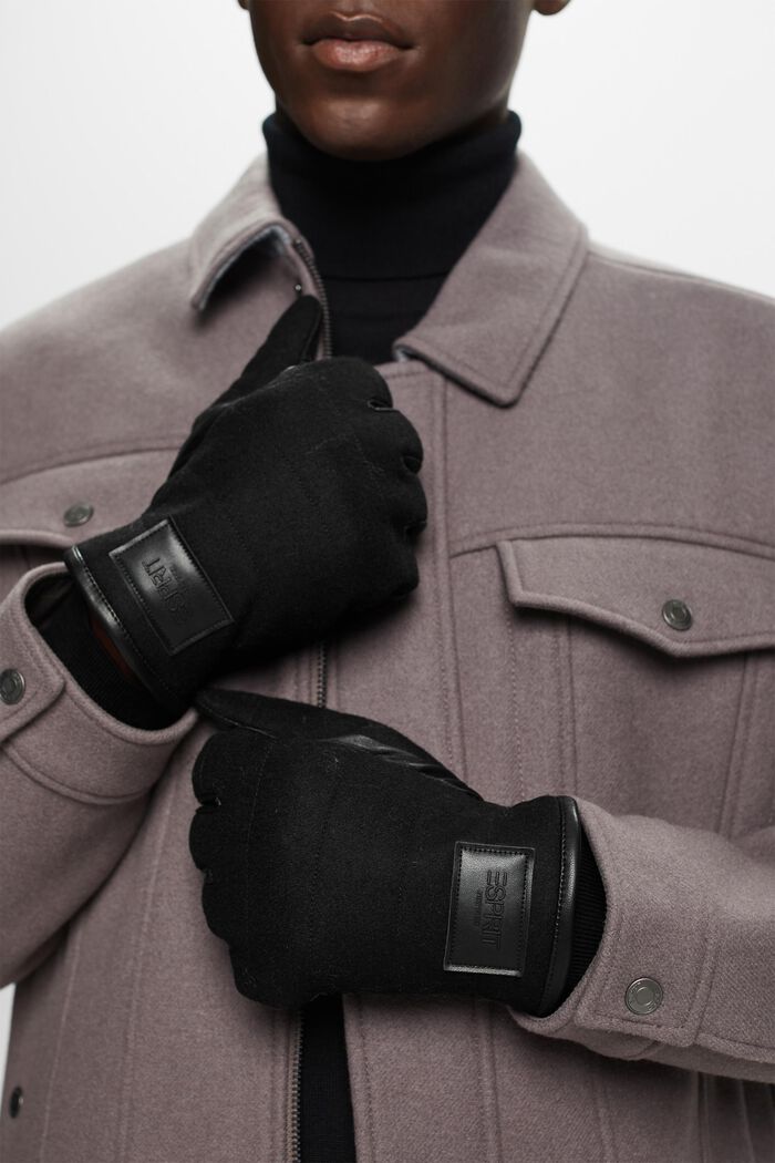 Handschuhe aus Leder und Wolle