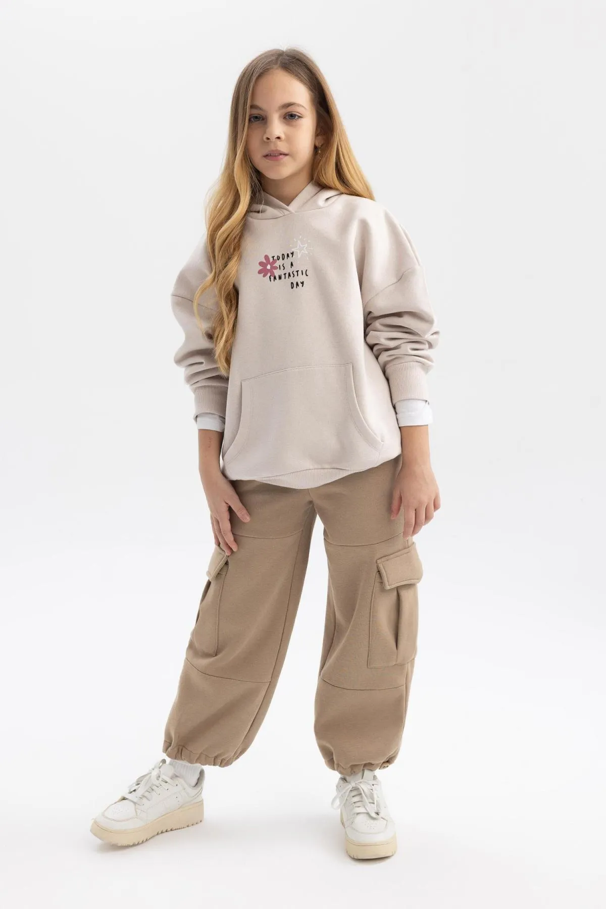 DeFacto  Dickes Kapuzen-Sweatshirt für Mädchen in Oversize-Passform mit weicher, flauschiger Innenseite