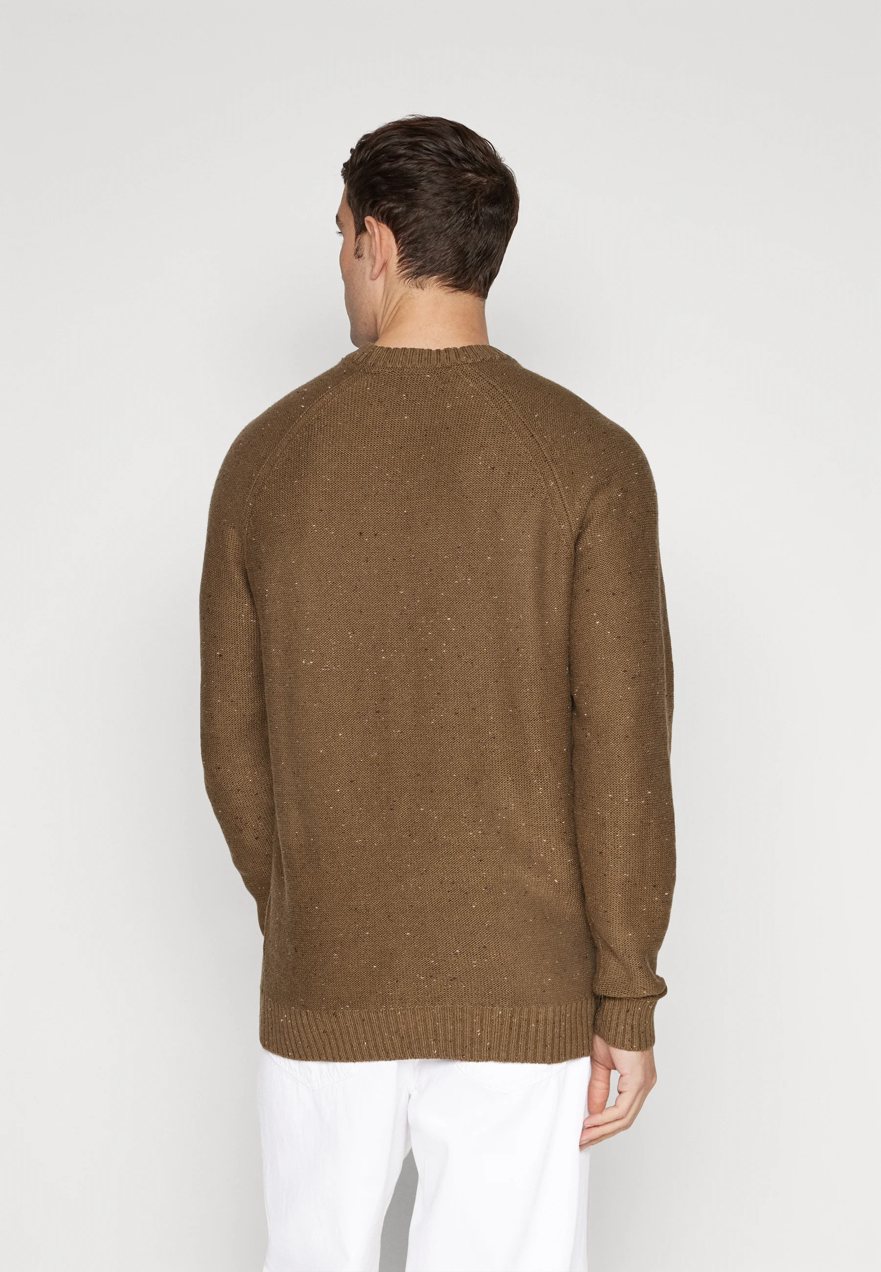 Suéter de cuello redondo raglán Donegal de Lyle & Scott