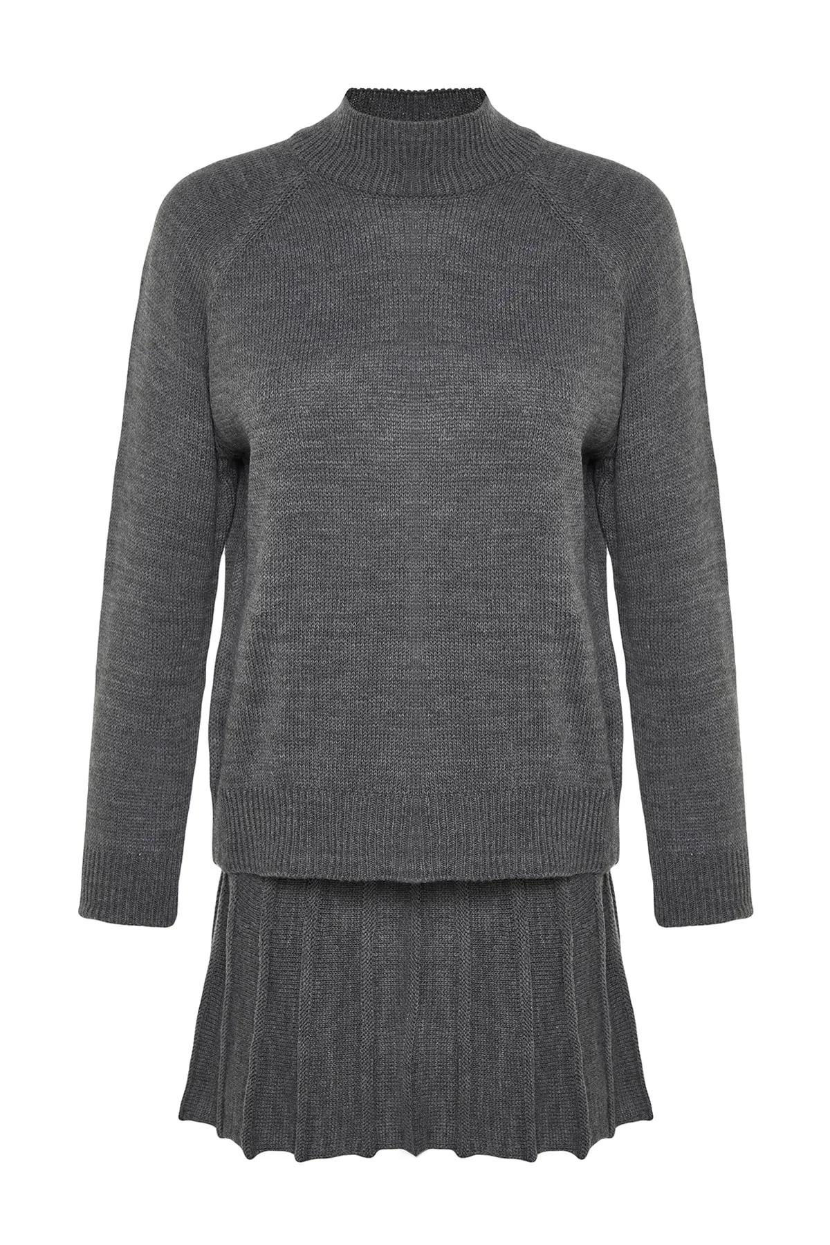 Trendyol Collection  Anthrazitfarbenes, detailliertes Strickoberteil mit Rüschen und Stehkragen TWOAW23AU00184