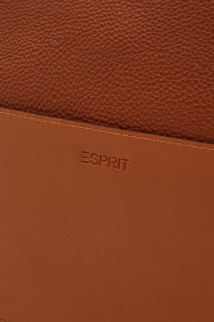 Schultertasche in Lederoptik