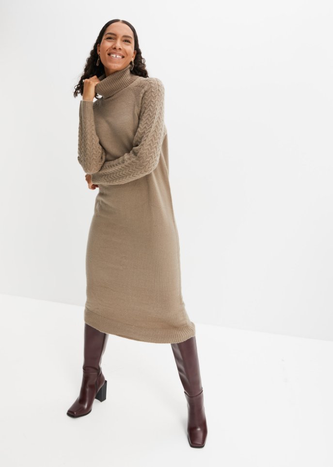 Strickkleid mit Zopfmuster am Ärmel